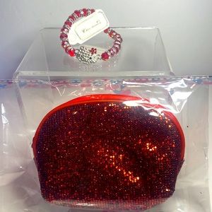 CHLOE ACCESSORY HELLO KITTY  STRETCH BRACELET AND PURSE SET NEW RED